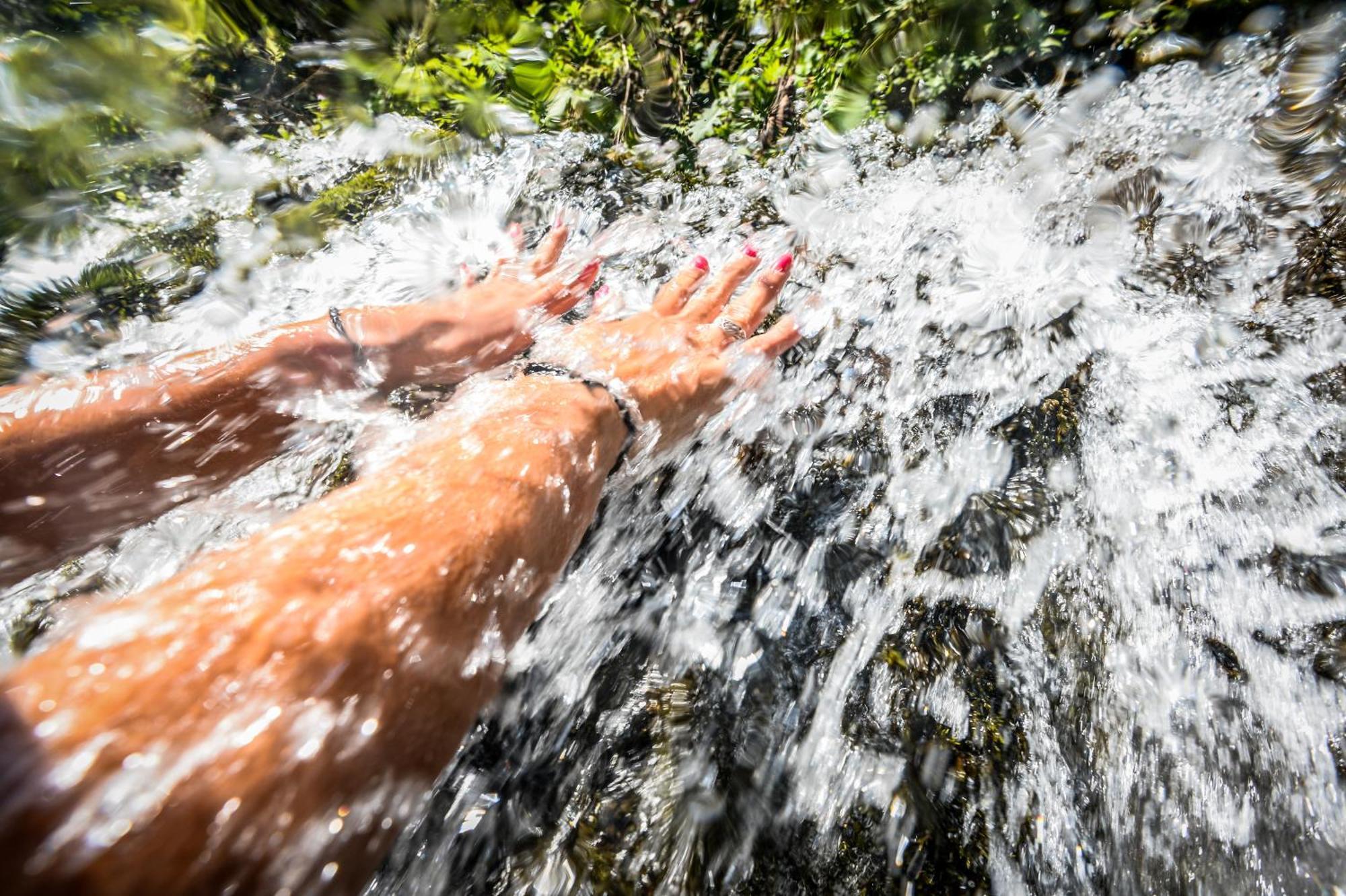 Готель Camp Divlja Rijeka Hum Екстер'єр фото