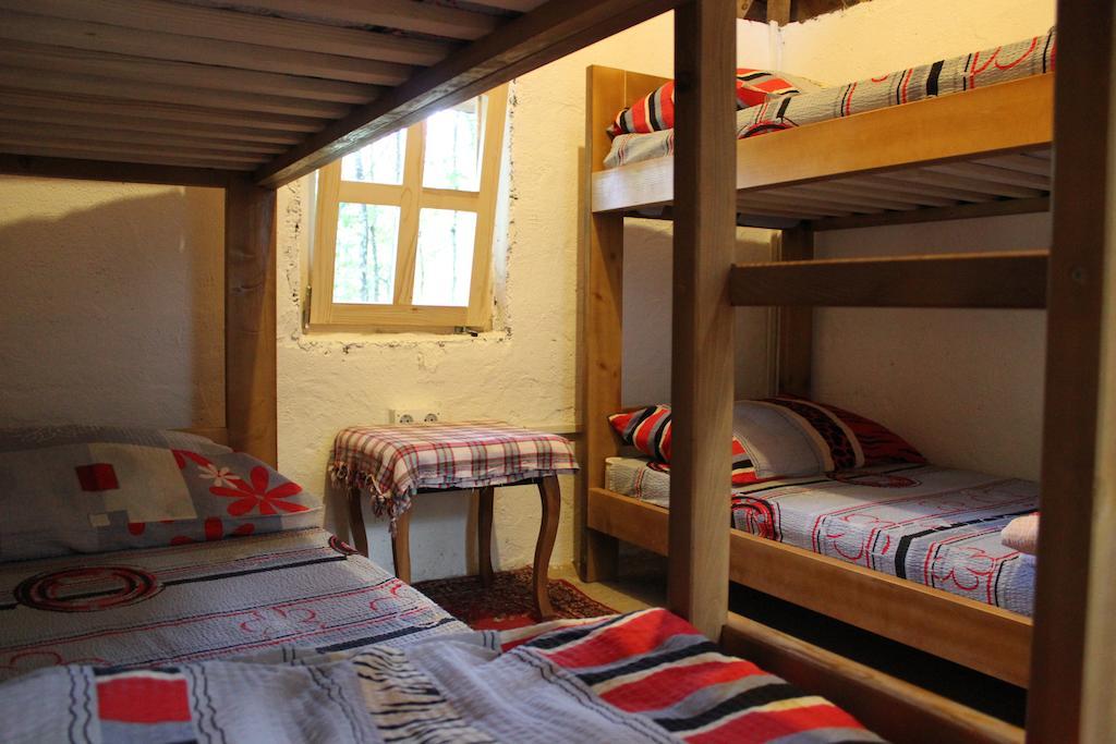 Готель Camp Divlja Rijeka Hum Номер фото