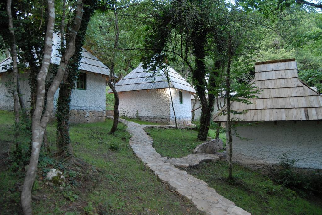 Готель Camp Divlja Rijeka Hum Номер фото